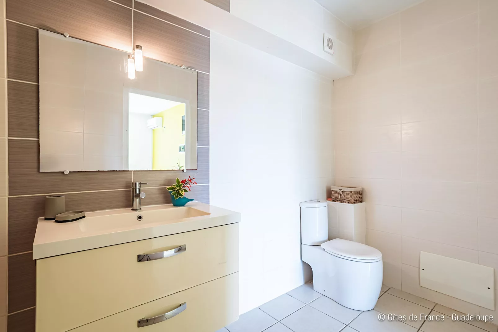 Complexe entier-Résidence-Villa-Salle de Bain amenagée-Vue mer-Badkamer