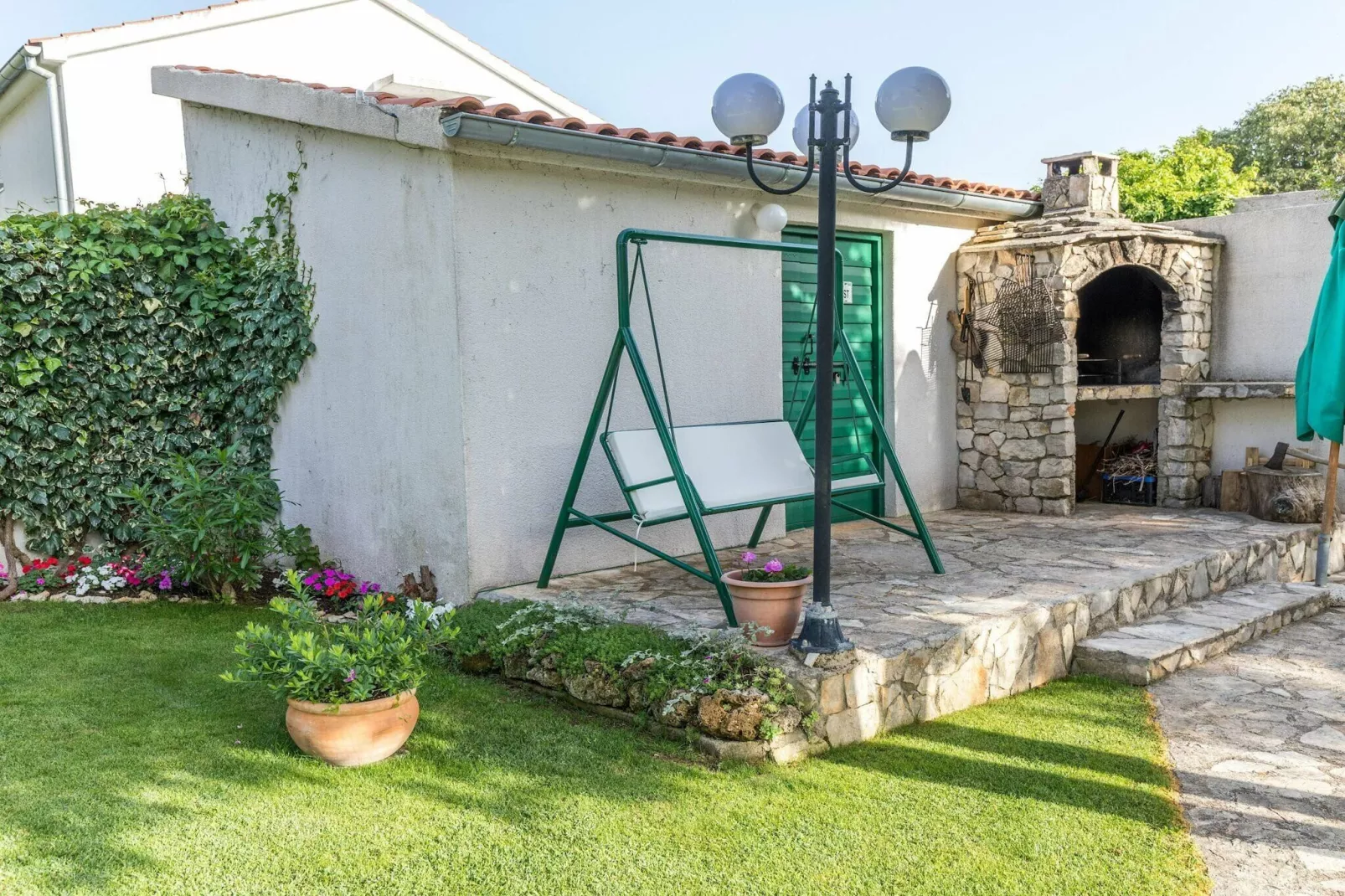 Beach apartment Jadrija-Faciliteiten