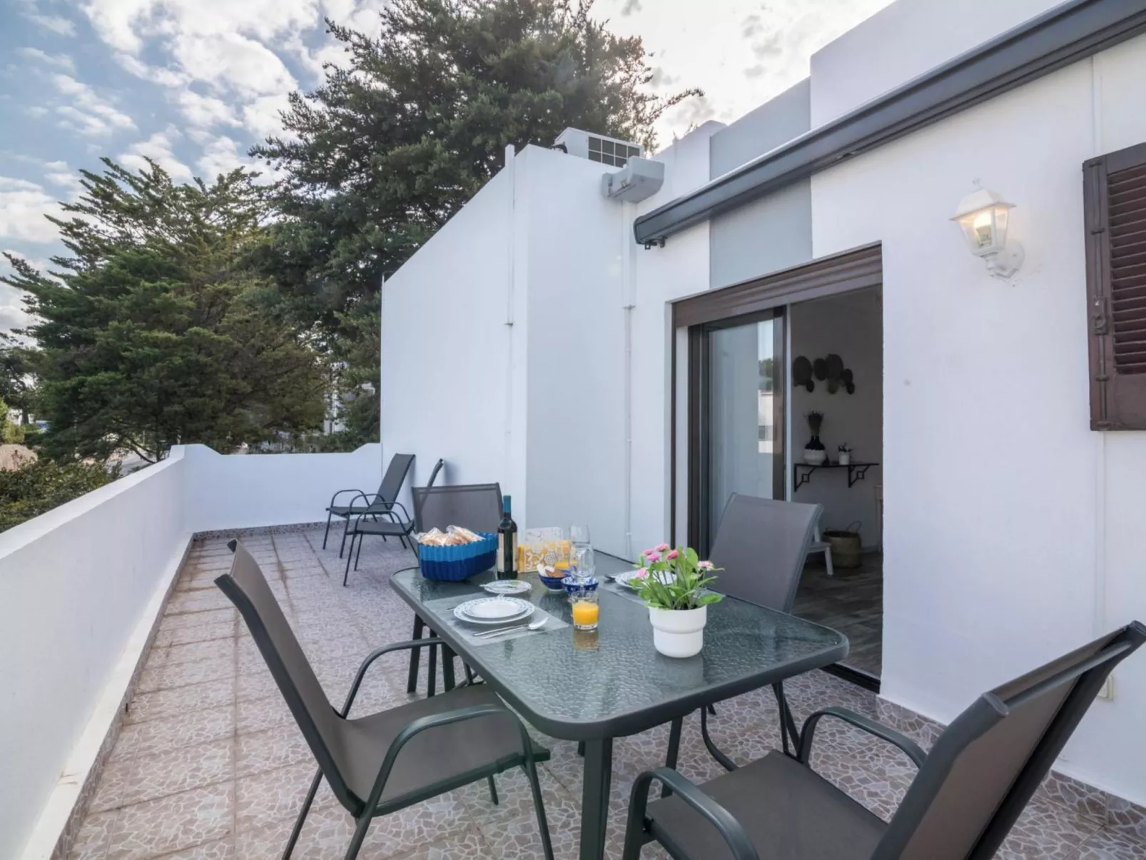 Patrick - Sunny Way-Buiten