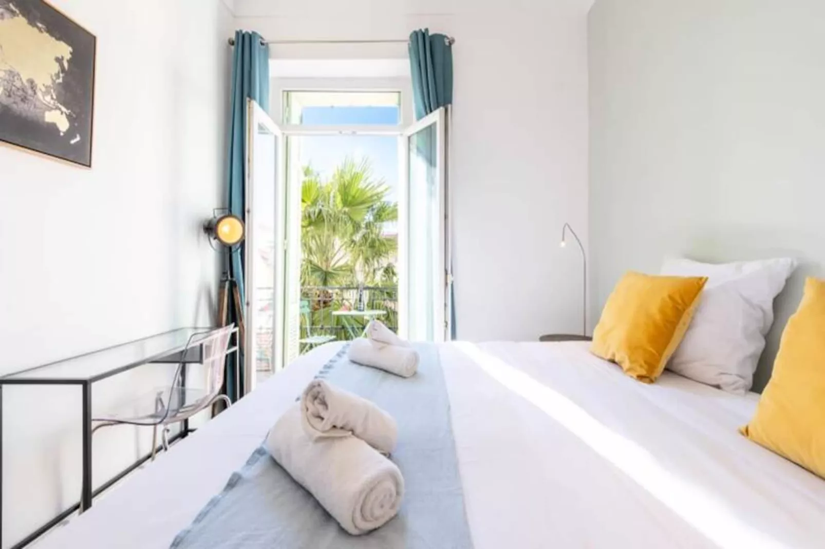 Résidence 3p Avec Balcons, 3min Du Palais Des Congr&egrave;s-Niet-getagd