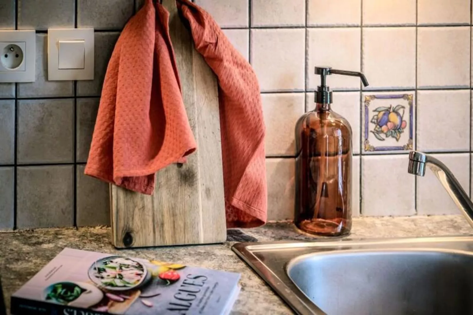 Slow Chalet Th&ocirc;nes: Lac & Montagne -15 Min Ski - Ascenseur, Balcon, Parking-Niet-getagd