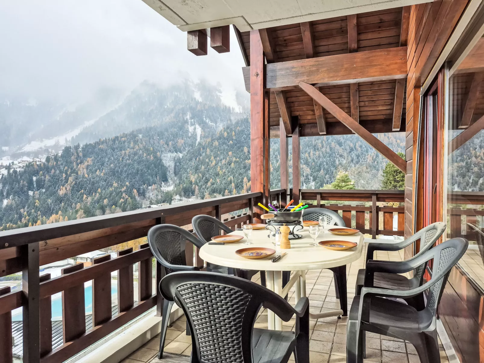 Les Thermalies 202-Buiten