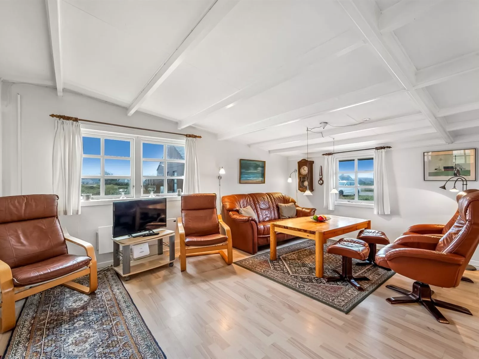 "Luiza" - 300m from the sea-Binnen