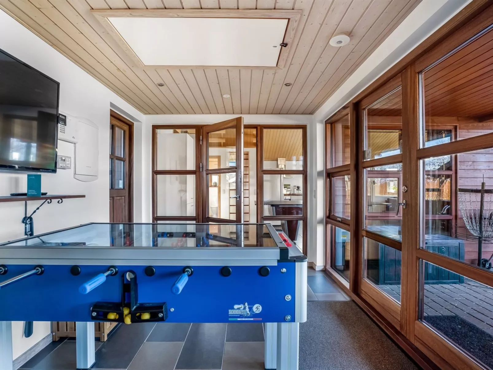 "Niela" - 800m from the sea-Binnen