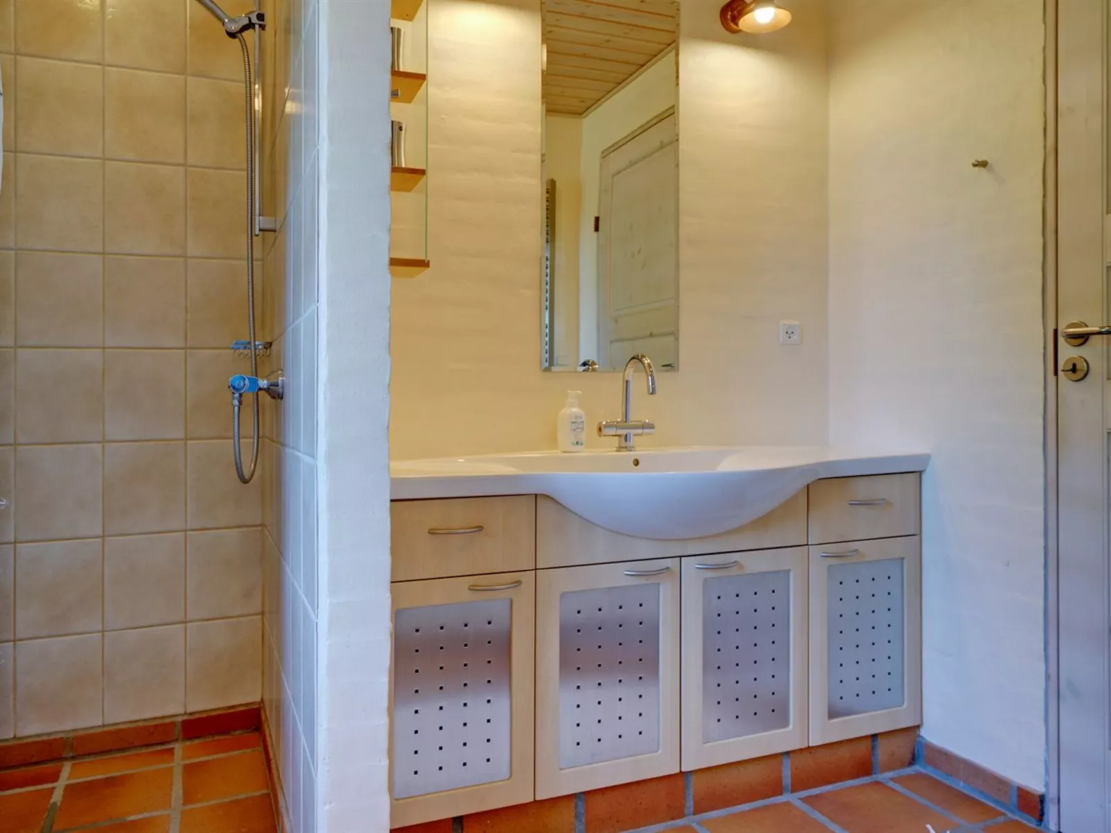 "Siegried" - 2.2km from the sea-Binnen