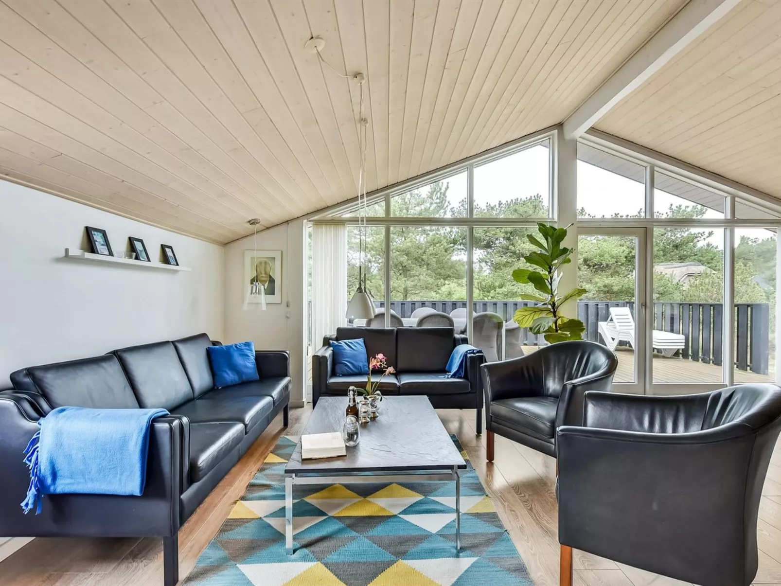 "Lav" - 3.8km from the sea-Binnen