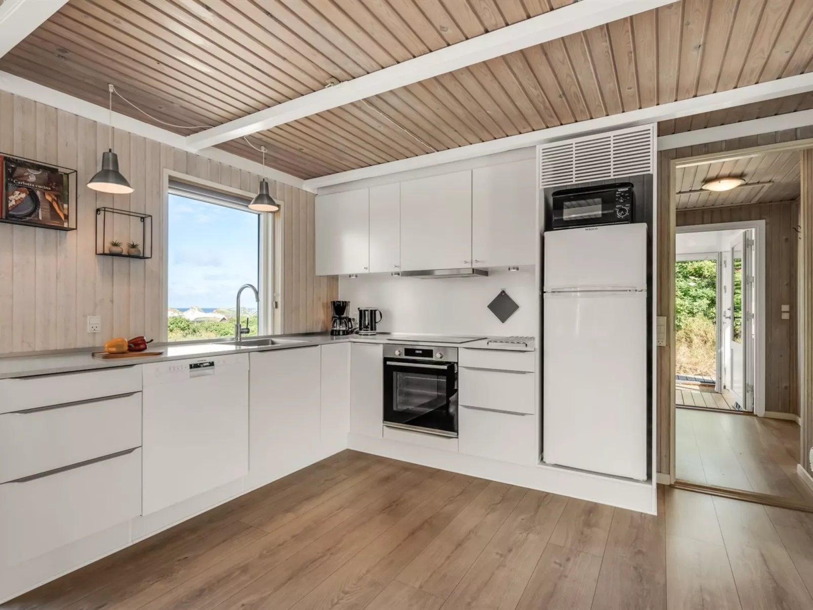 "Talia" -  from the sea-Binnen