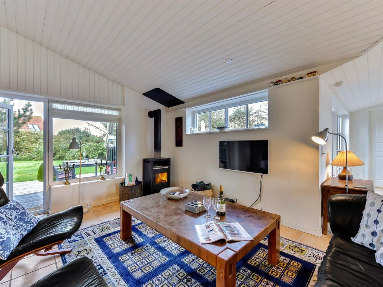 "Vivina" - 250m from the sea-Binnen