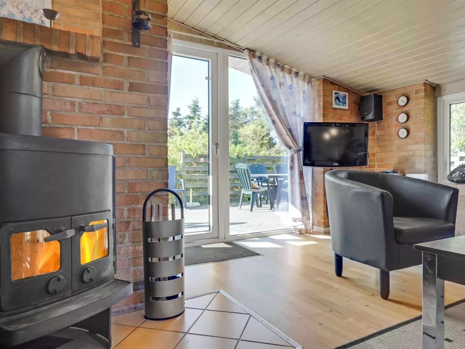 "Svane" - 1.2km from the sea-Binnen