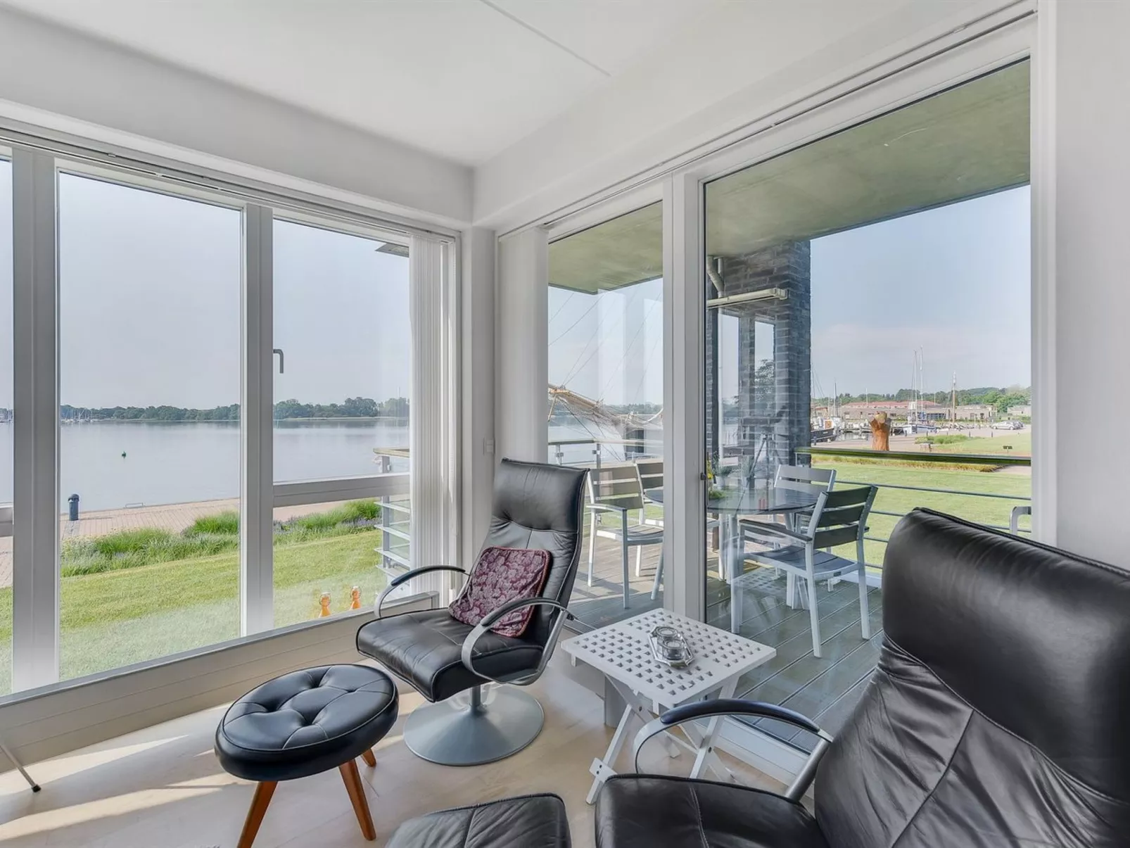 "Maja" - 100m from the sea-Binnen