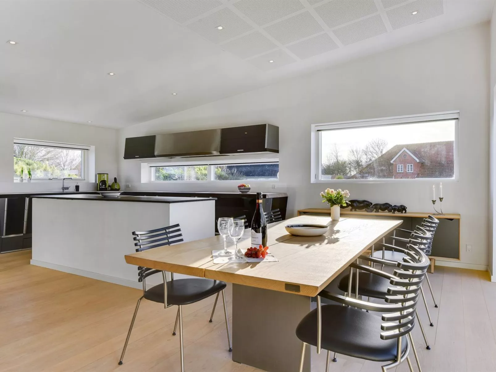 "Ermelinda" - 900m to the fjord-Binnen