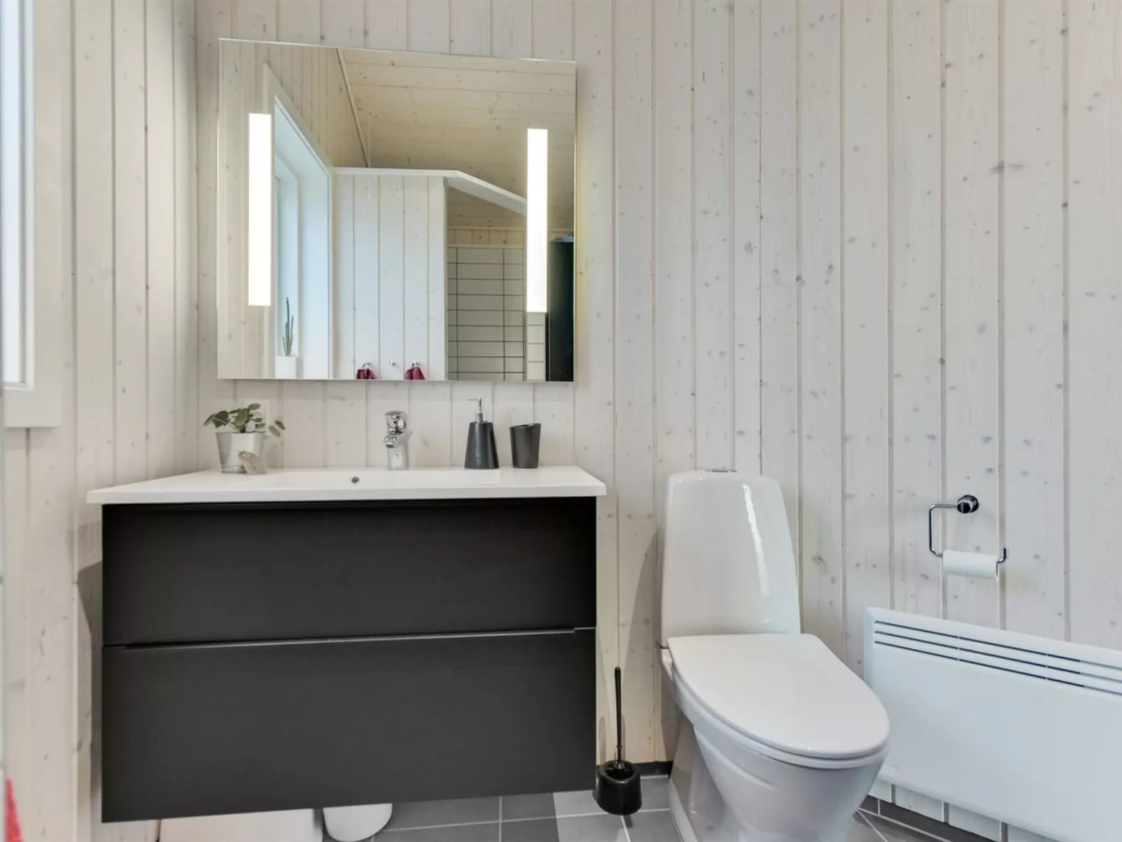 "Sighfrith" - 150m from the sea-Binnen