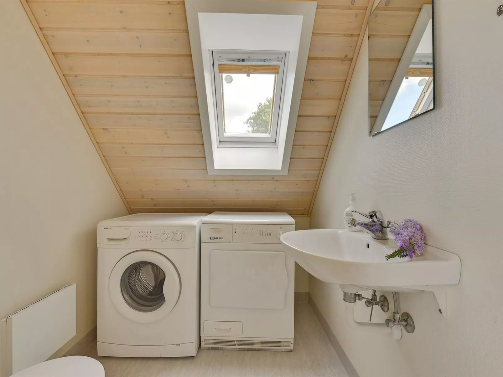 "Fausta" - 150m to the fjord-Binnen