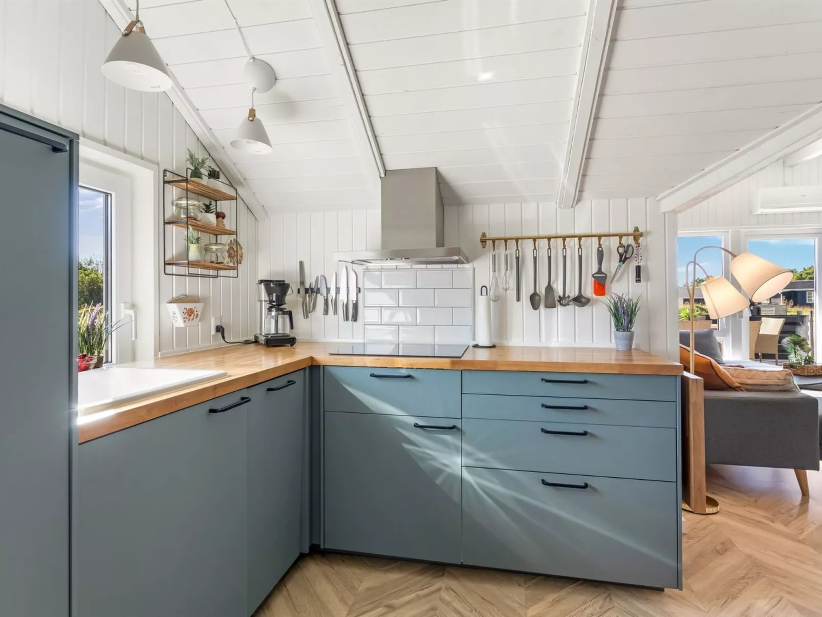 "Skyler" - 1km from the sea-Binnen