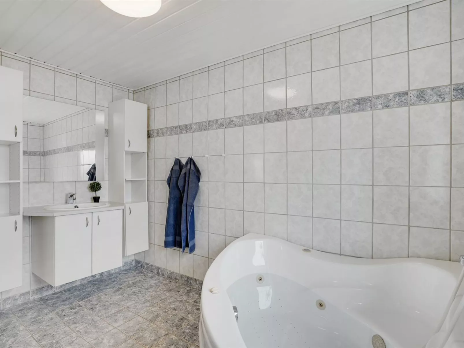 "Imilie" - 250m to the fjord-Binnen