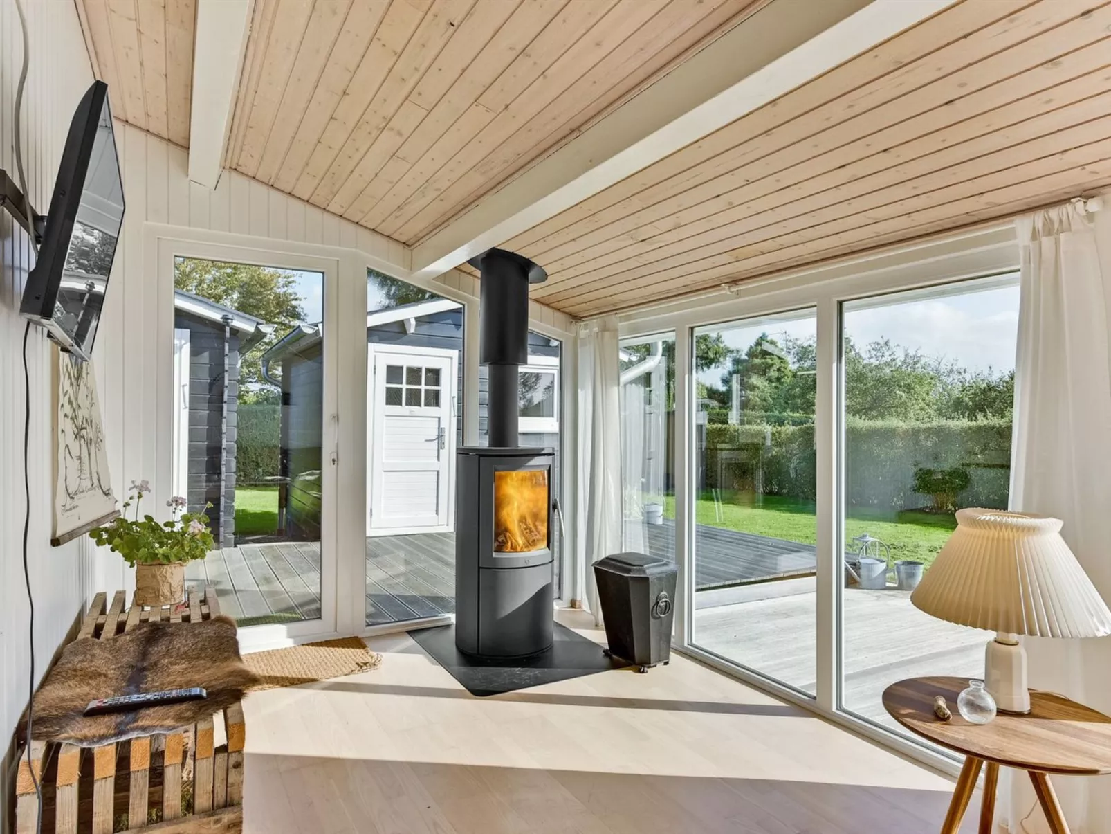 "Florina" - 700m from the sea-Binnen