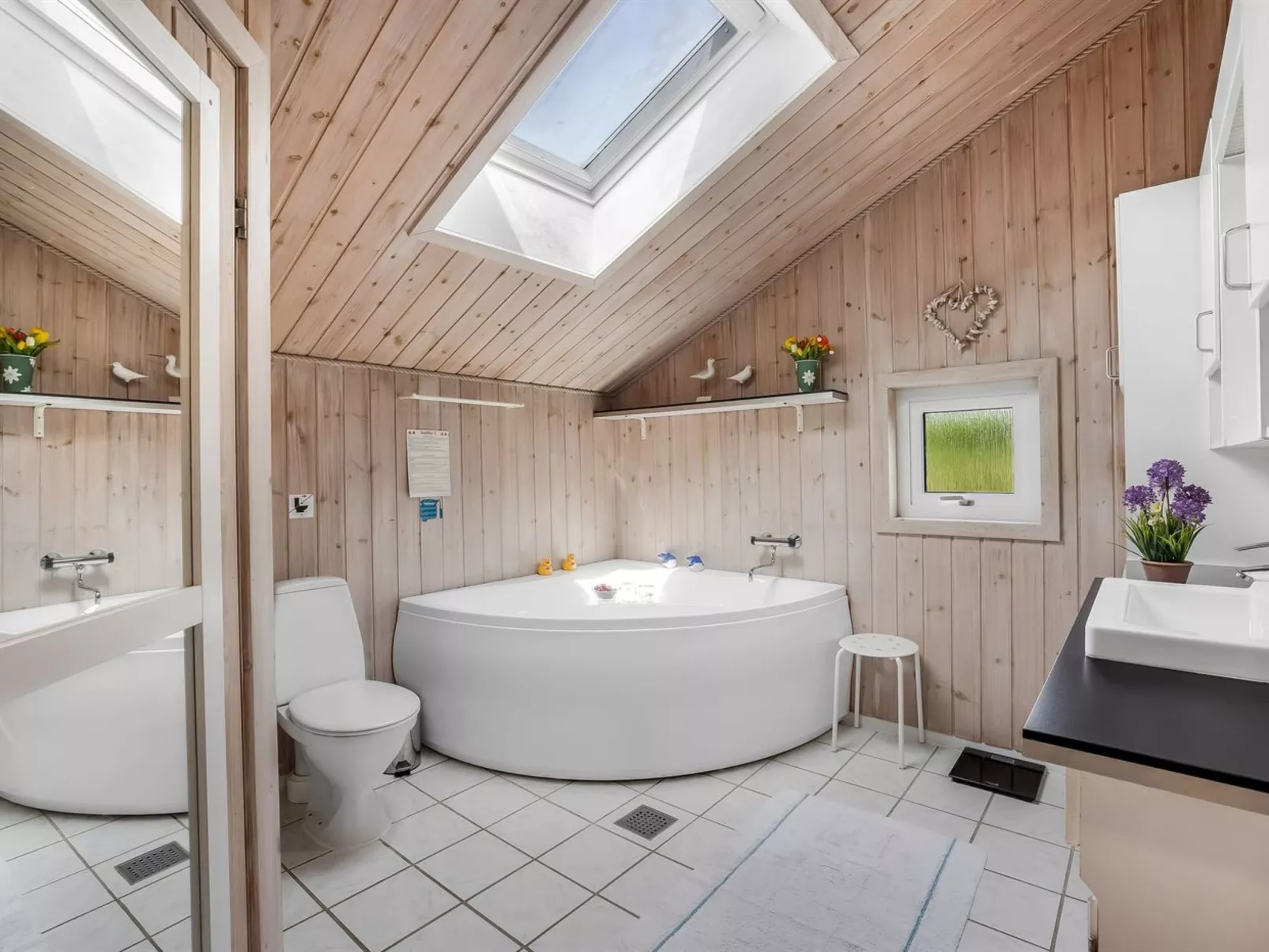 "Gedda" - 700m from the sea-Binnen