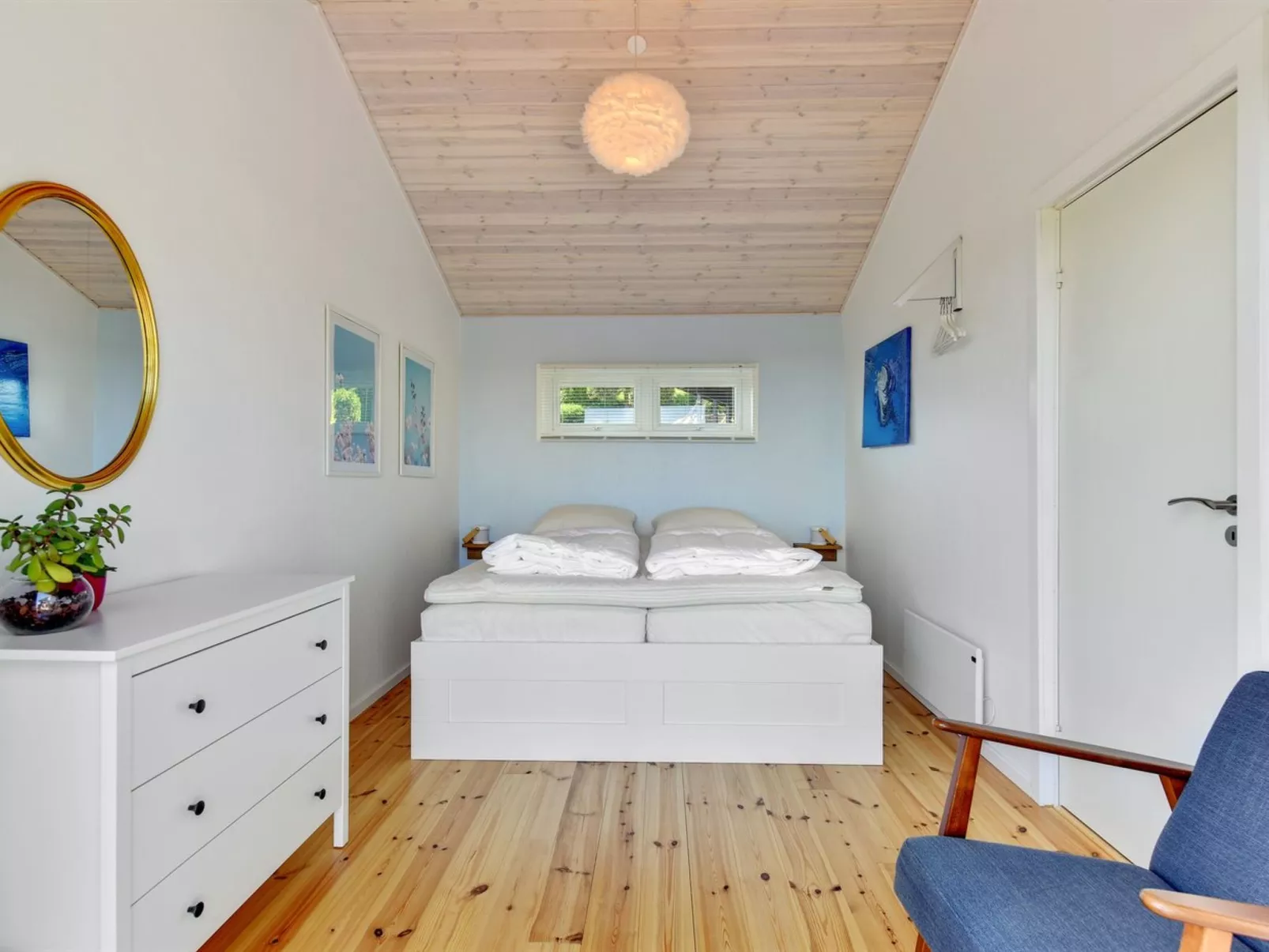 "Axeln" - 300m to the fjord-Binnen