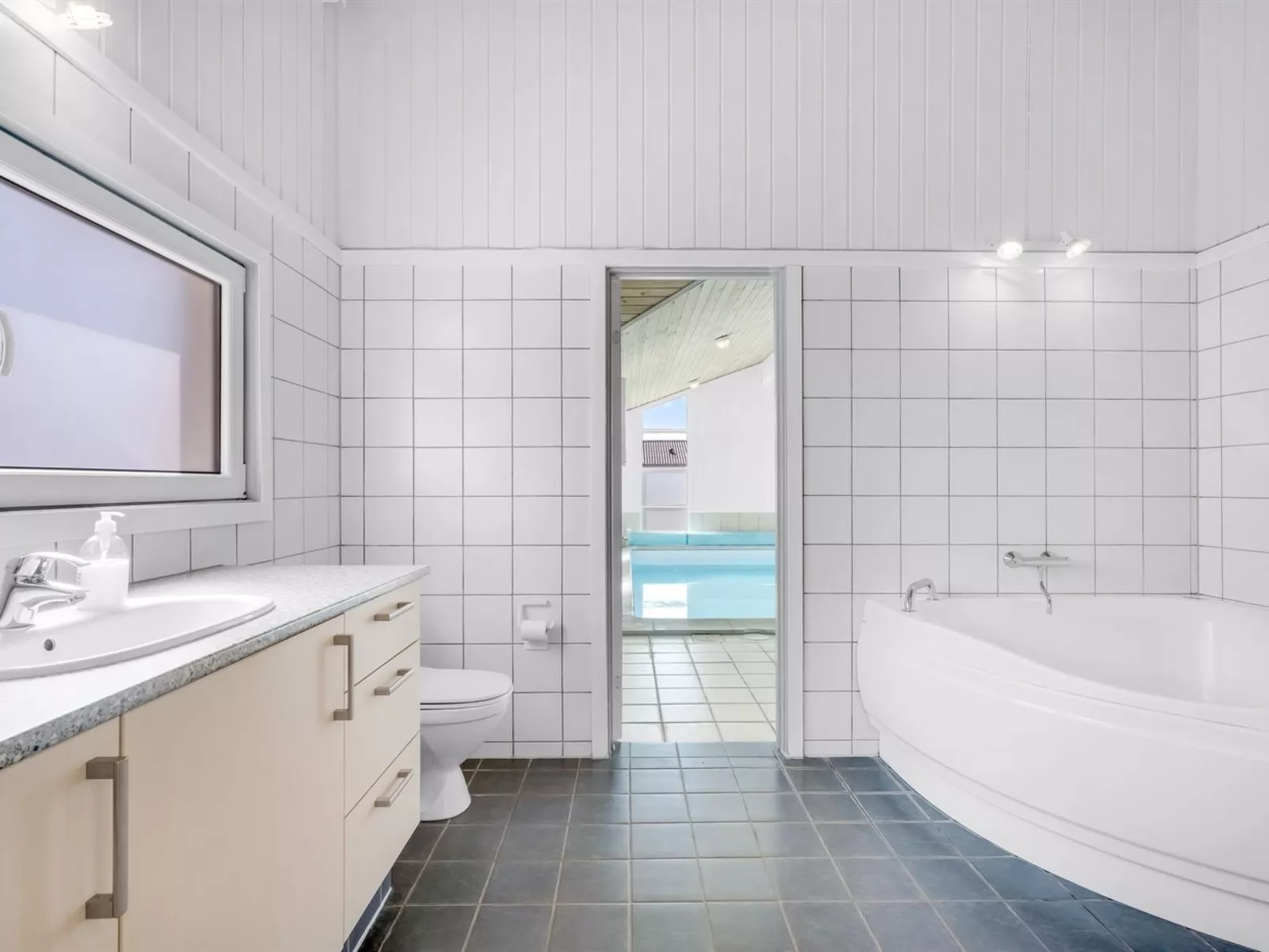 "Sulevi" - 200m to the fjord-Binnen