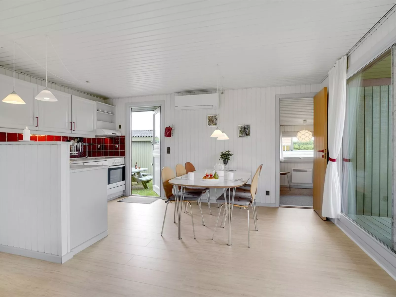 "Siv" -  from the sea-Binnen