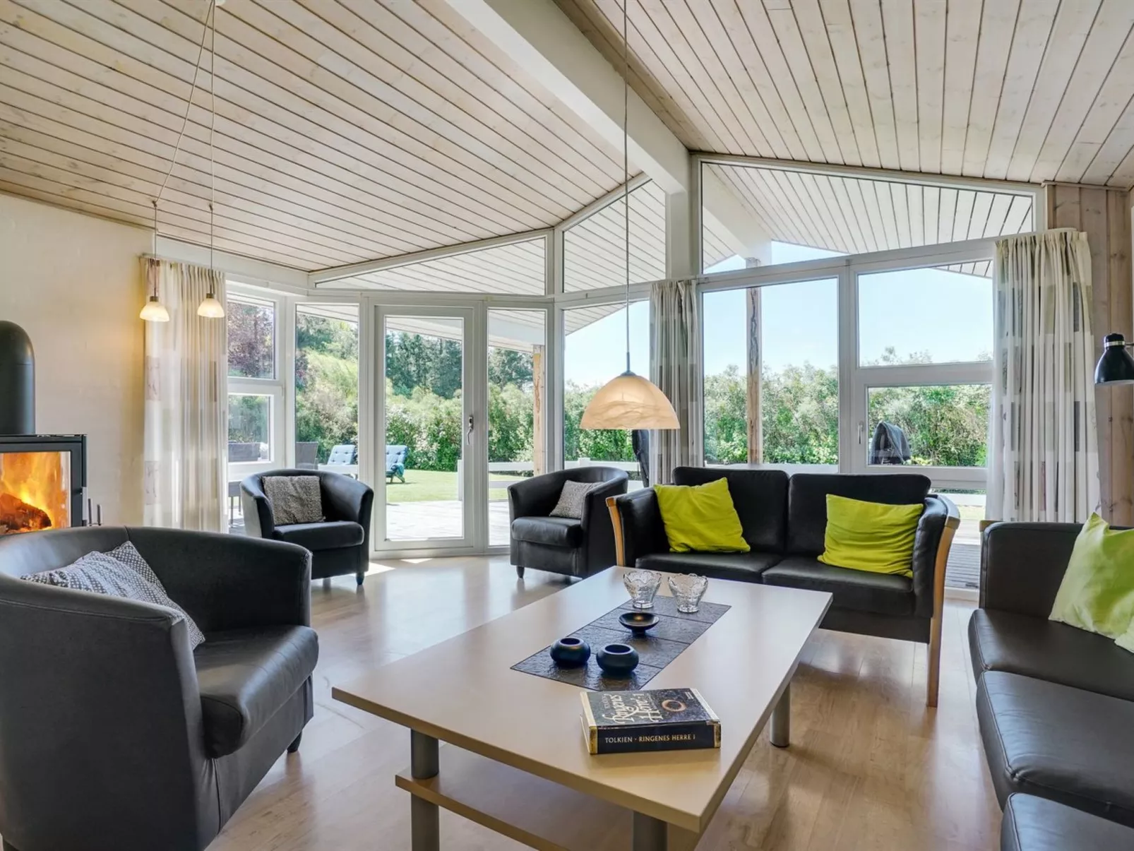 "Kajana" - 400m from the sea-Binnen