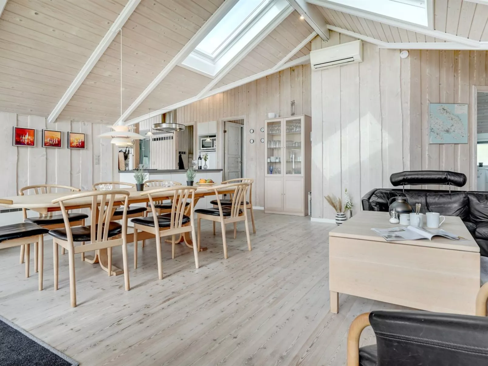 "Annvy" - 200m from the sea-Binnen