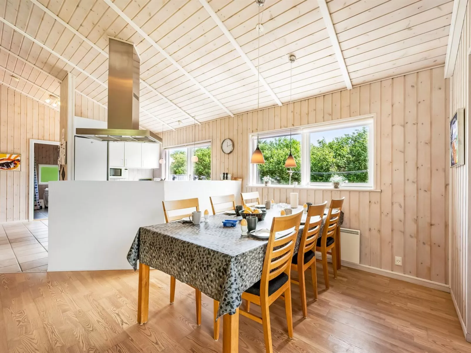 "Karlsefni" - 600m to the fjord-Binnen