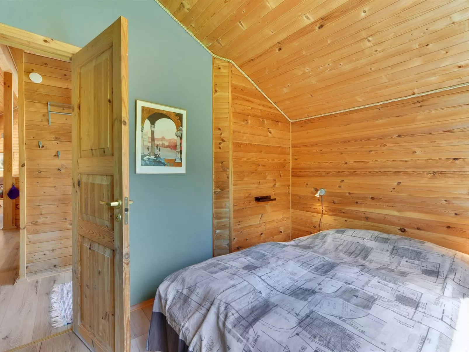 "Jorina" - 700m to the fjord-Binnen