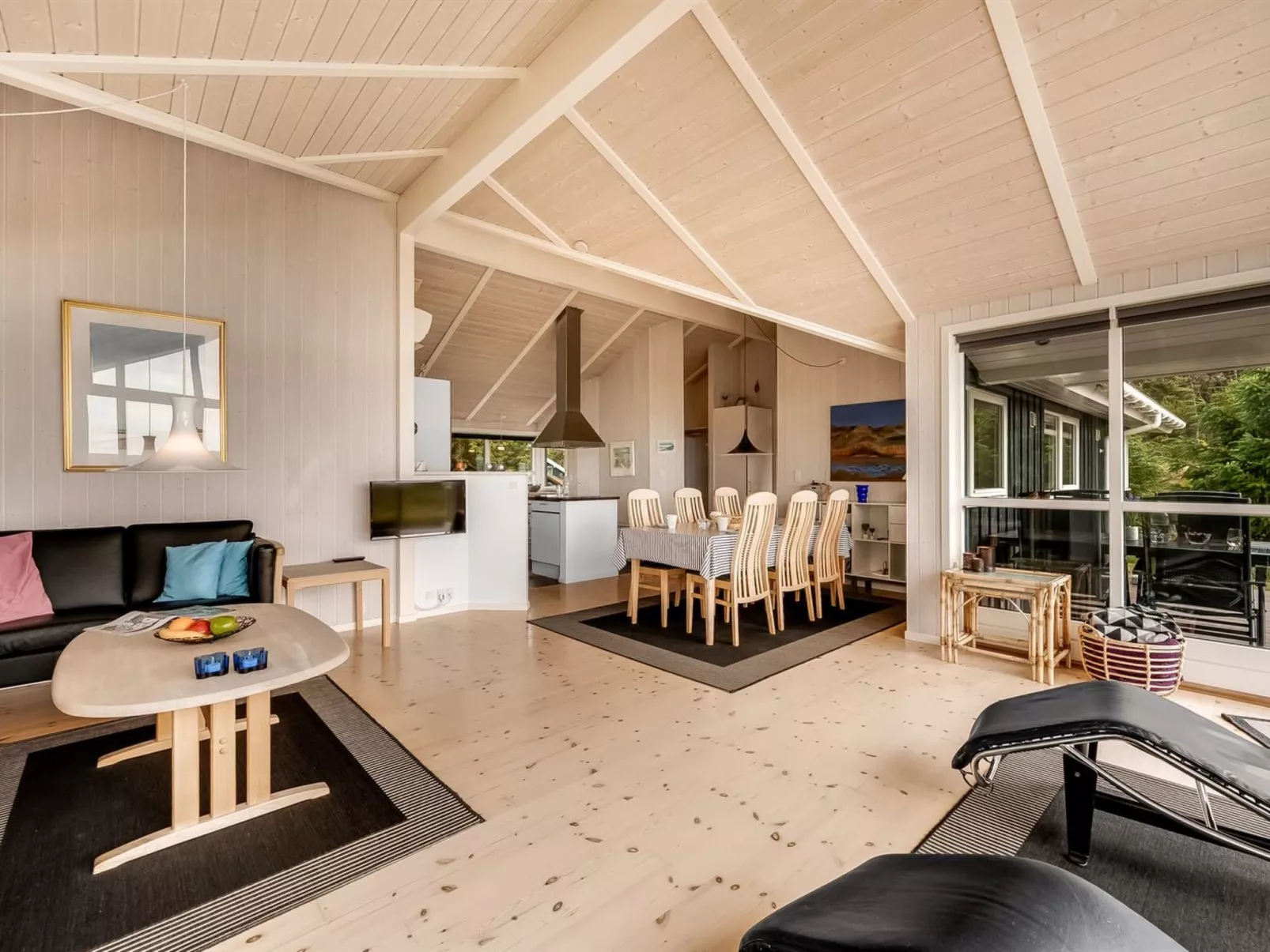 "Leona" - 250m to the fjord-Binnen