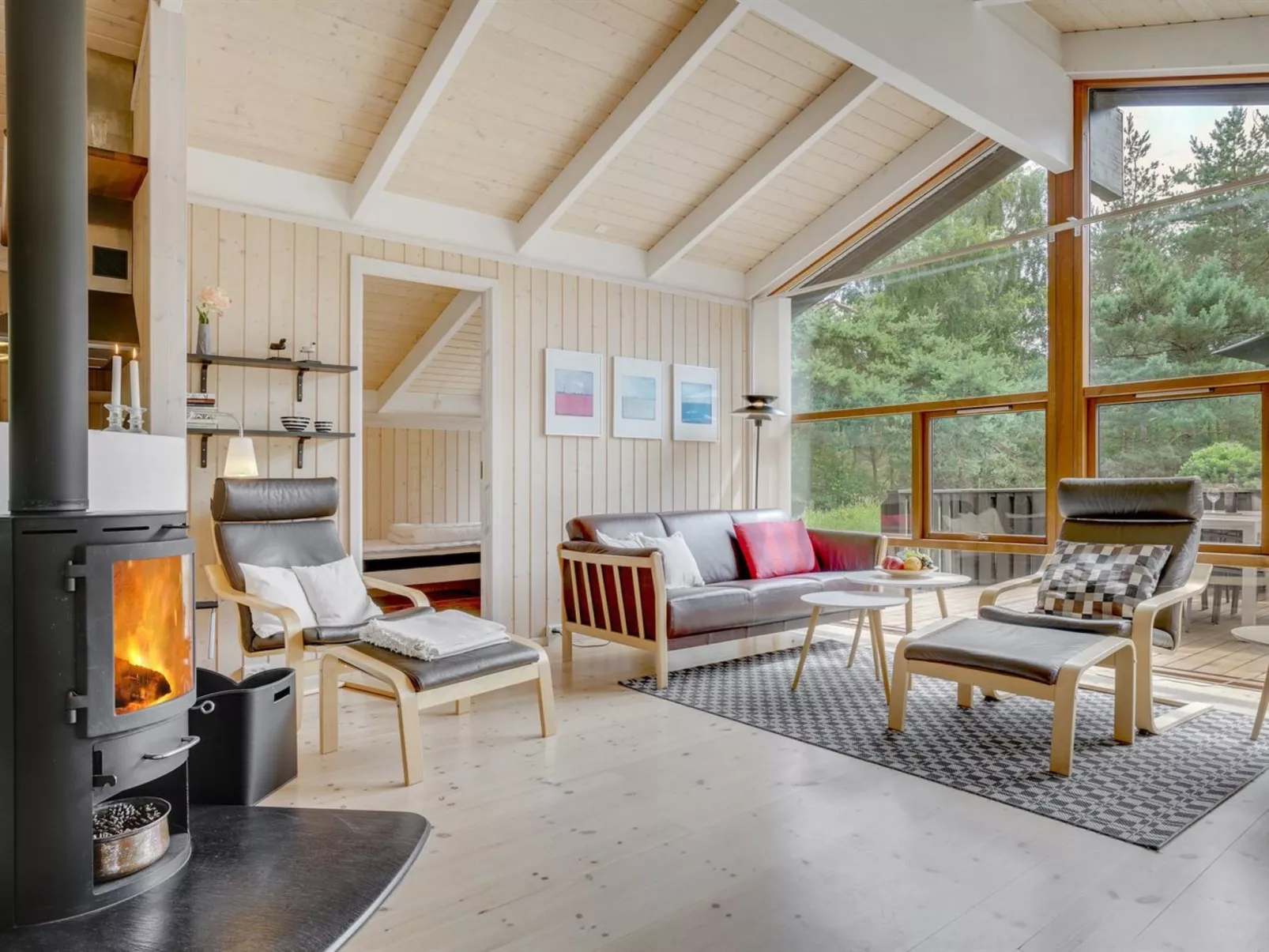 "Mine" - 300m from the sea-Binnen