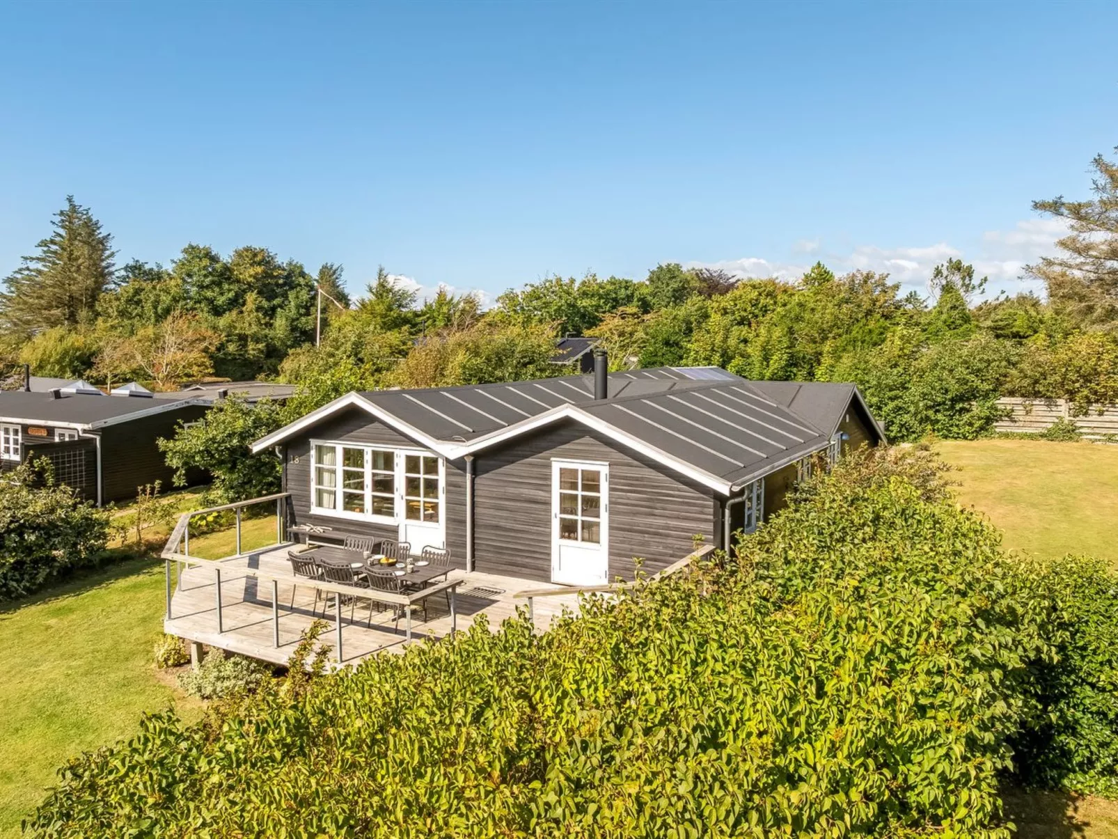 "Engelbertine" - 210m to the fjord-Buiten