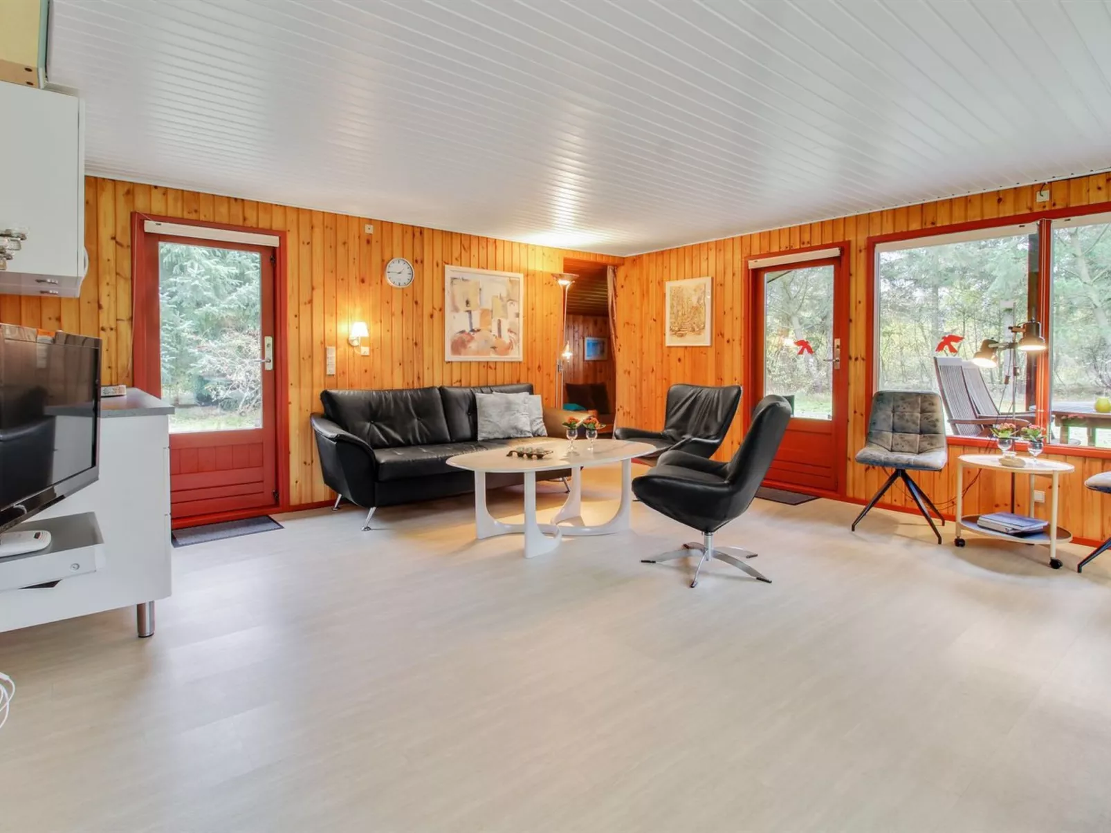 "Gunsten" - 2.3km from the sea-Binnen