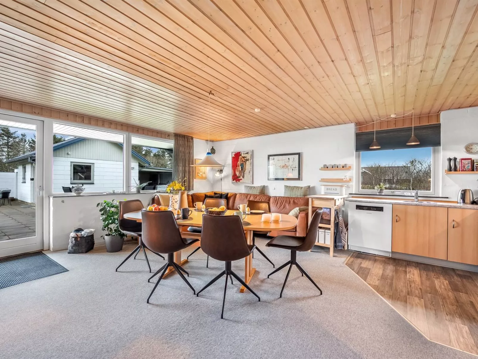 "Moreen" - 200m to the fjord-Binnen