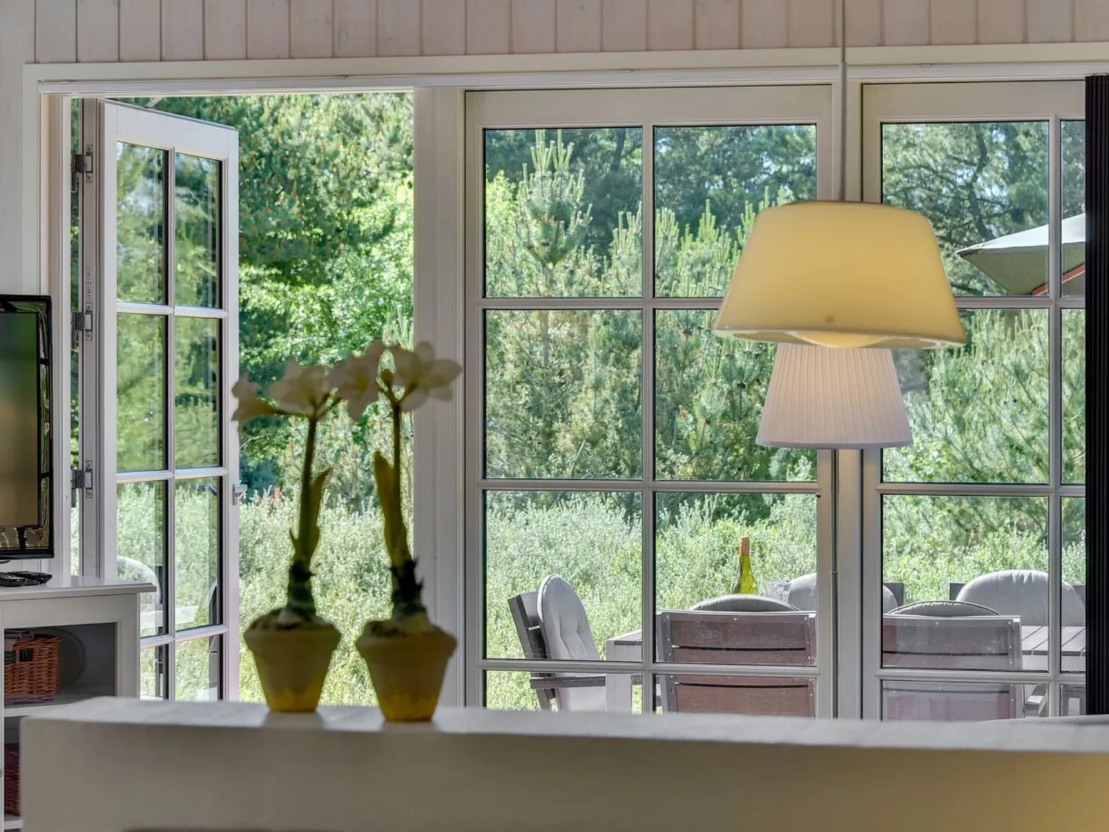 "Raili" - 1.5km from the sea-Binnen