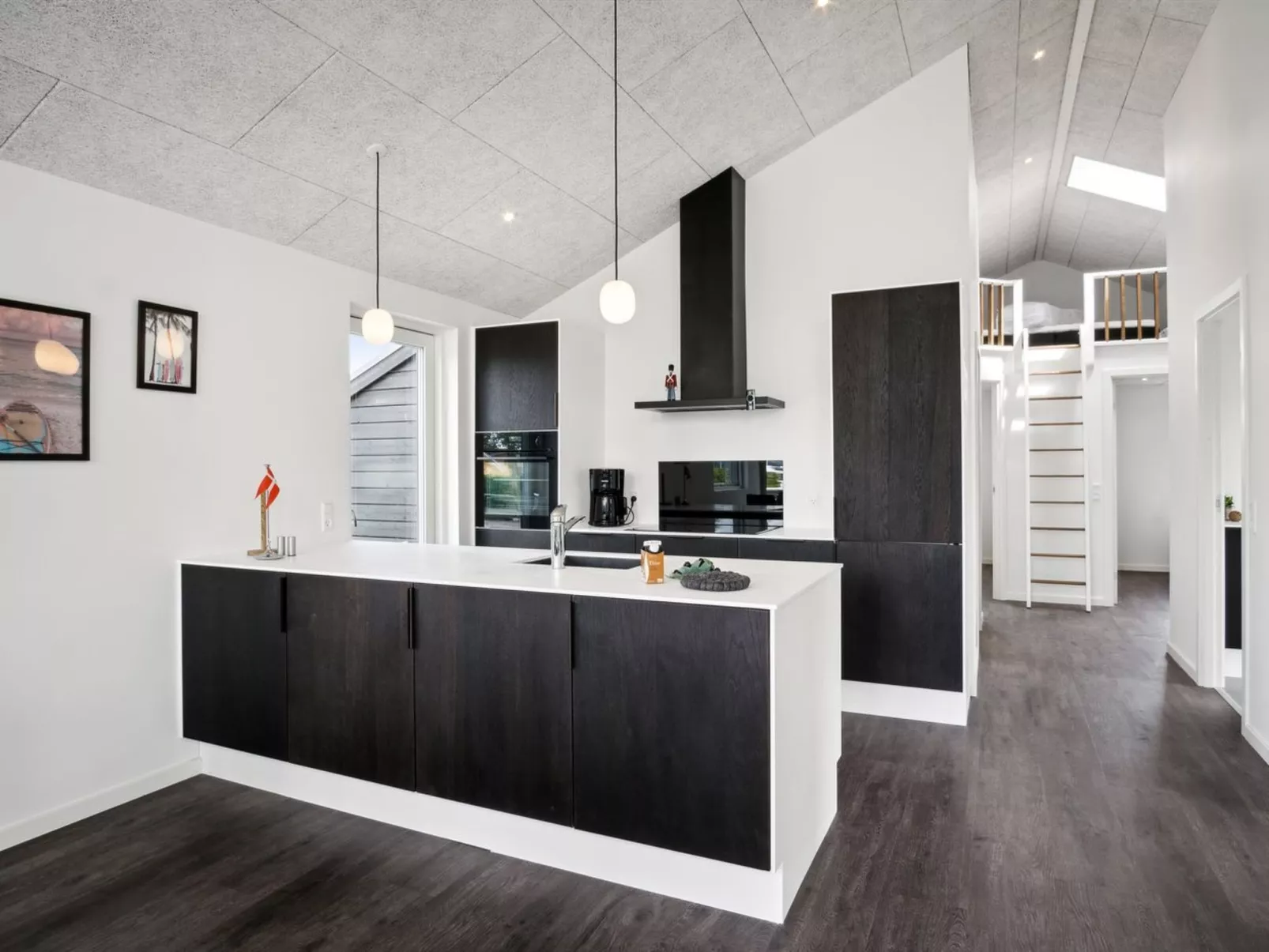 "Henryk" - 75m from the sea-Binnen