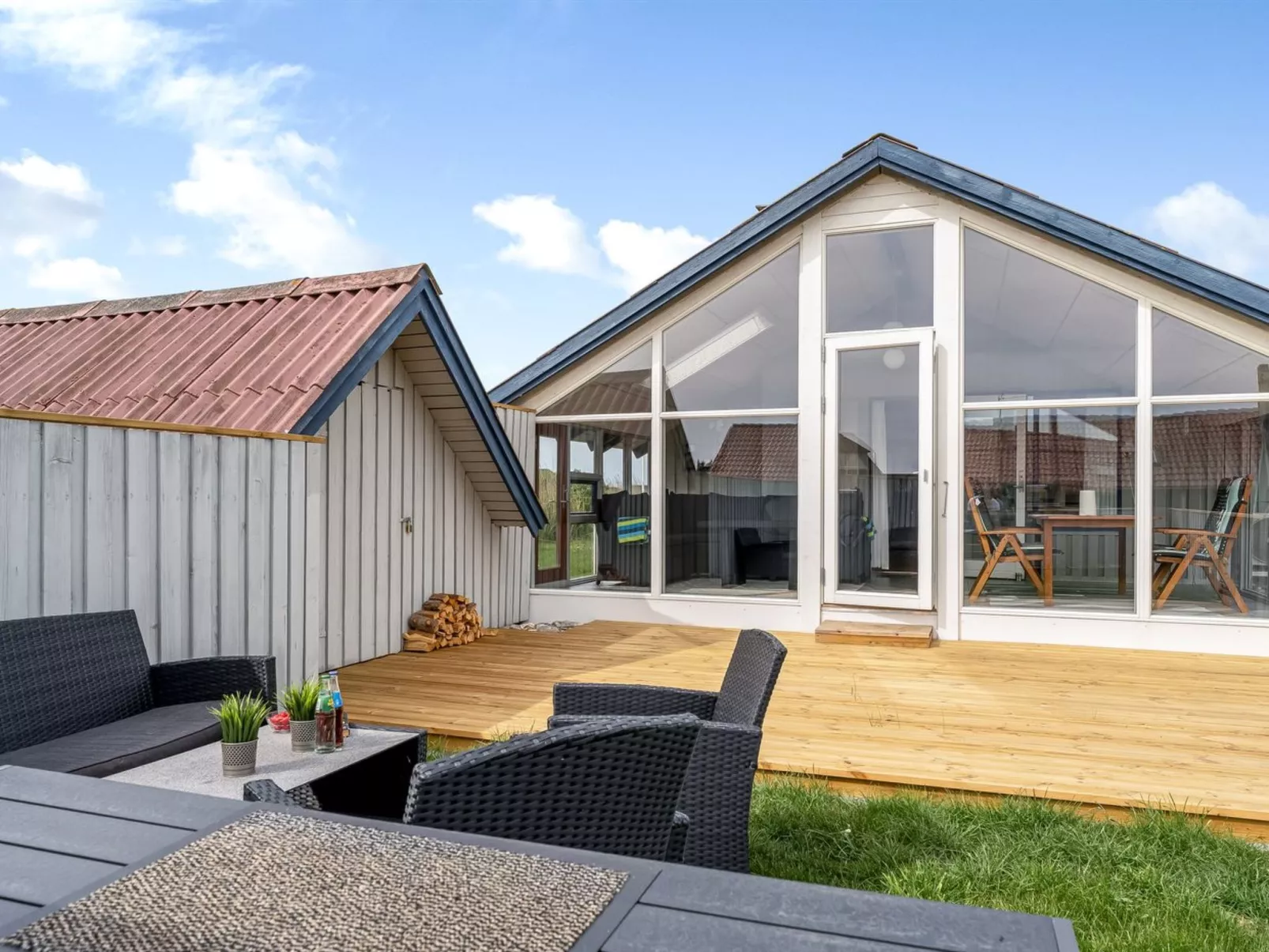 "Emppu" - 250m from the sea-Buiten