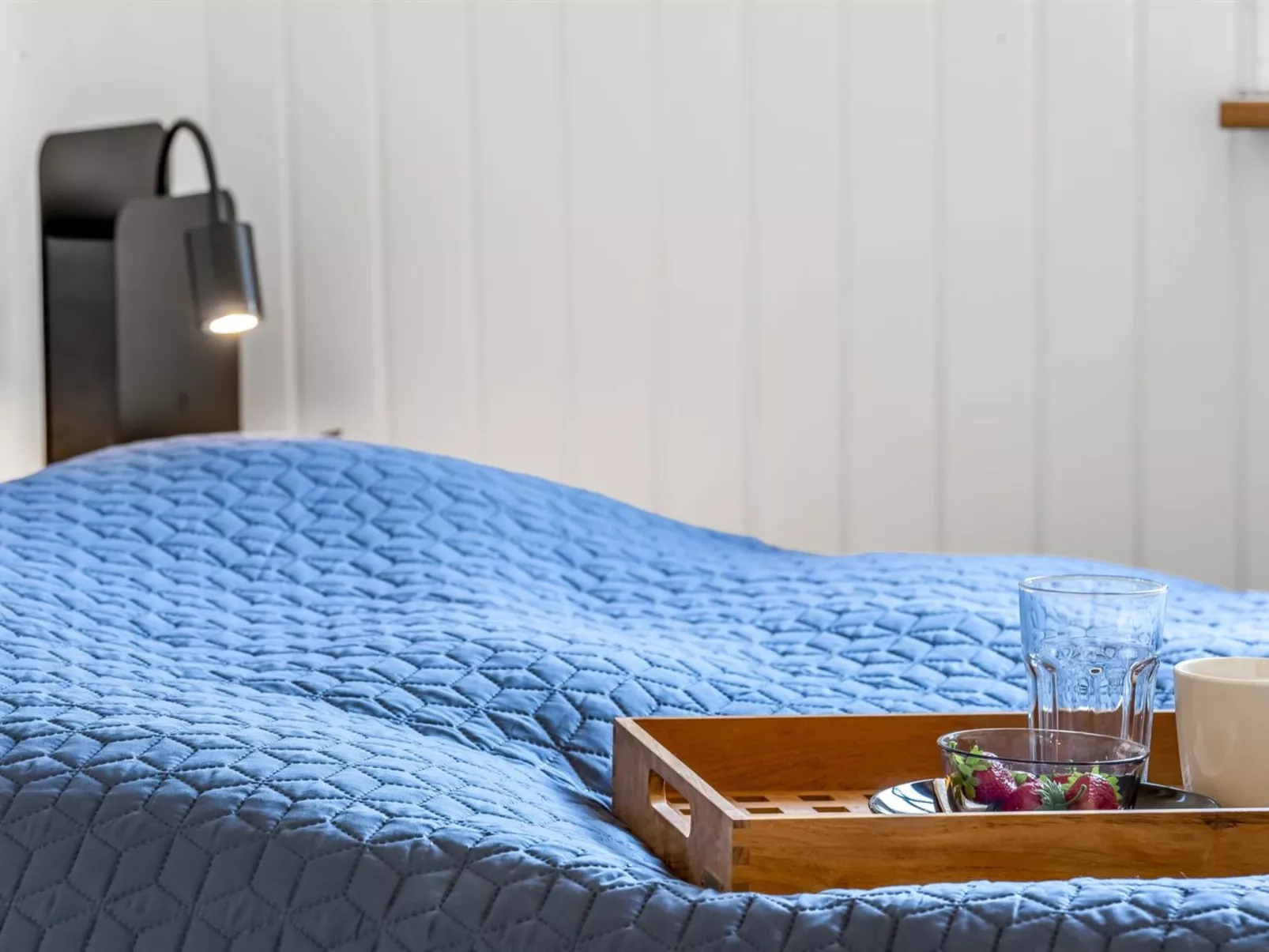 "Karmen" - 250m to the fjord-Binnen