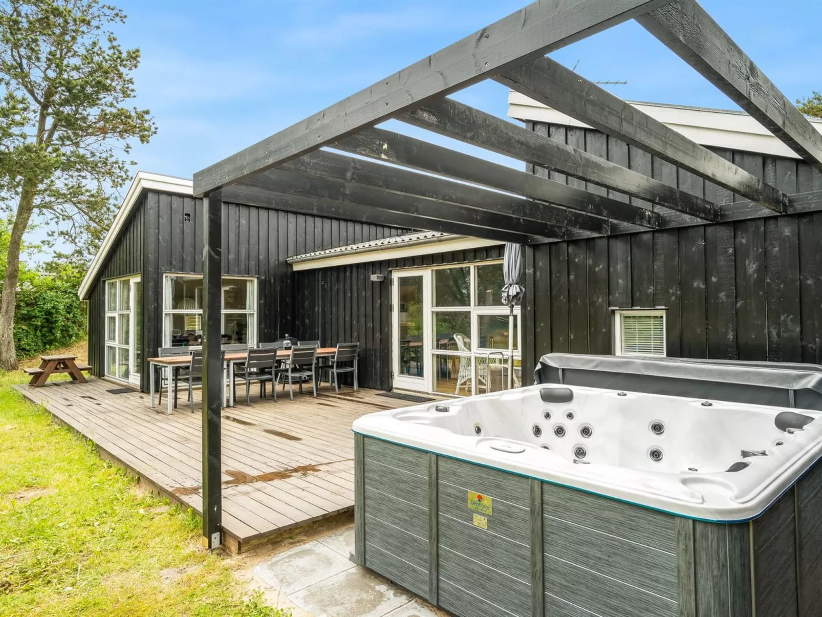 "Adrienne" - 240m from the sea-Binnen