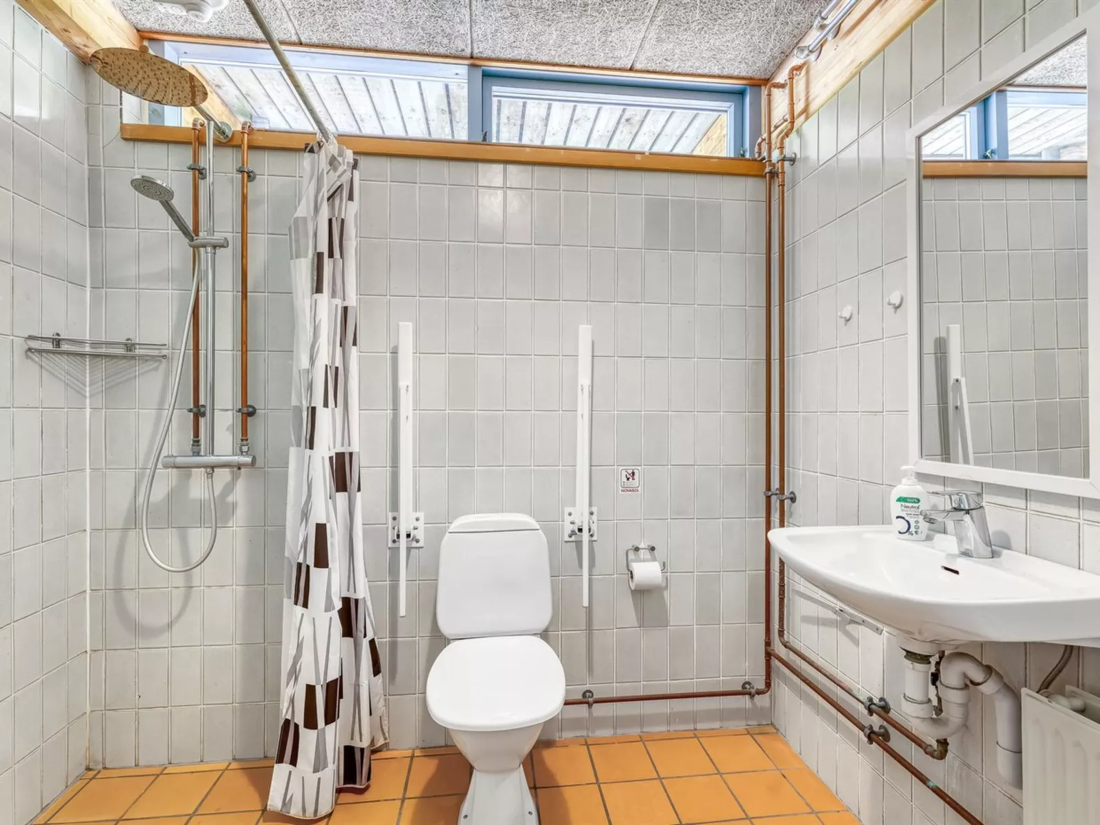 "Øthulf" - 200m from the sea-Binnen