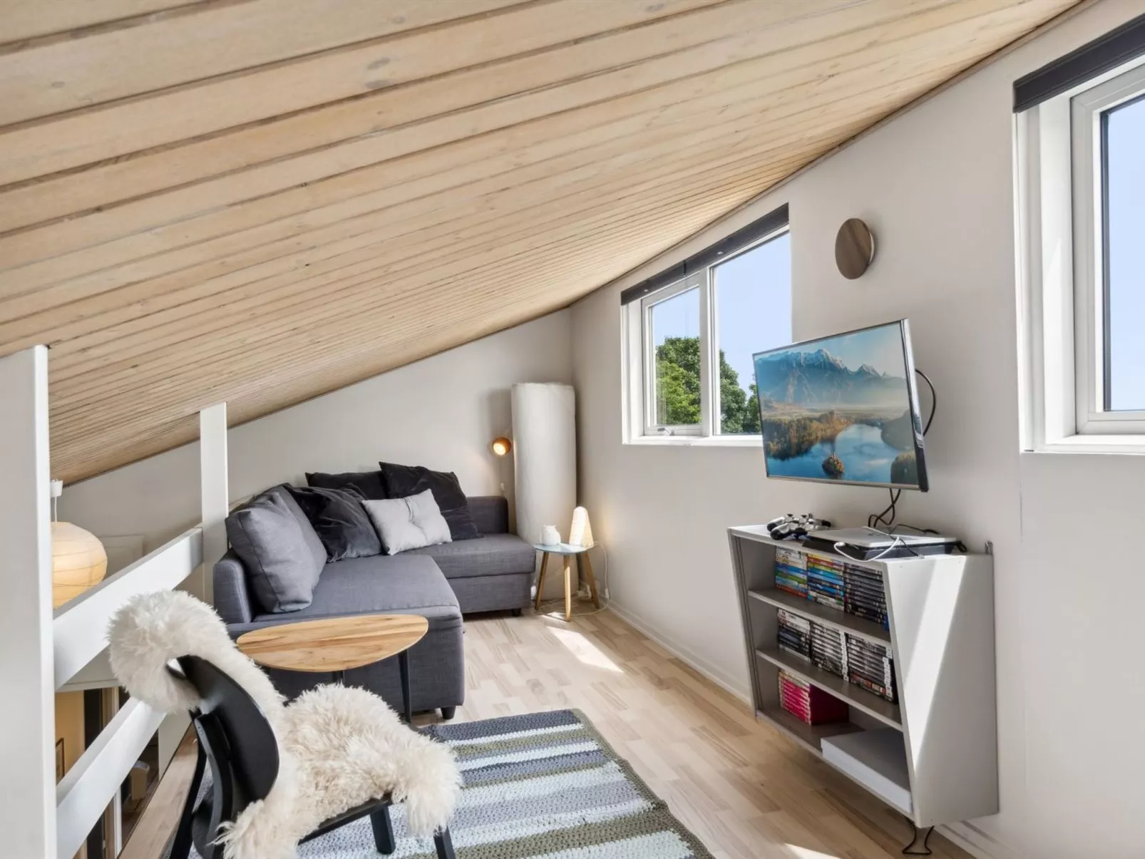 "Svenn" - 300m from the sea-Binnen