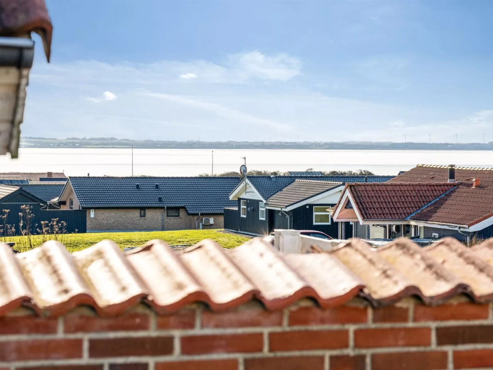 "Nikolce" - 300m to the fjord-Buiten