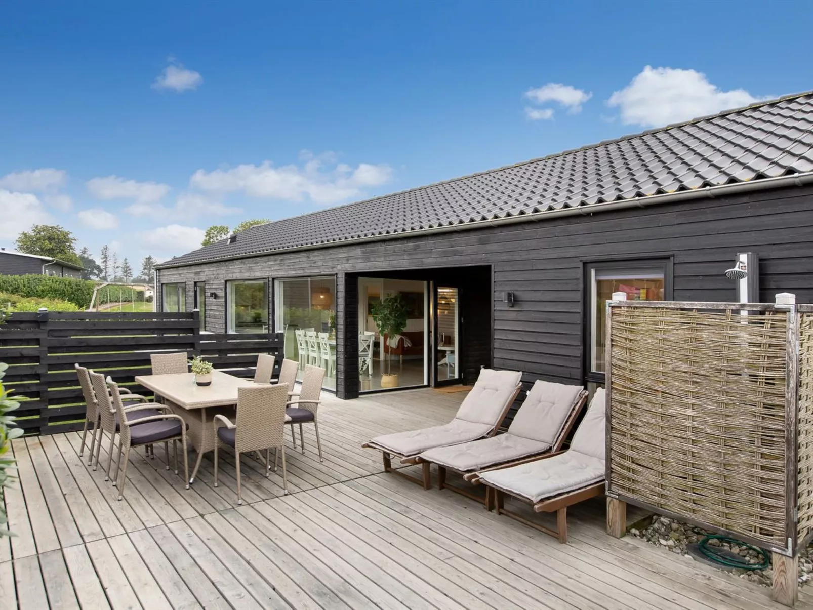 "Sigrun" - 300m from the sea-Buiten