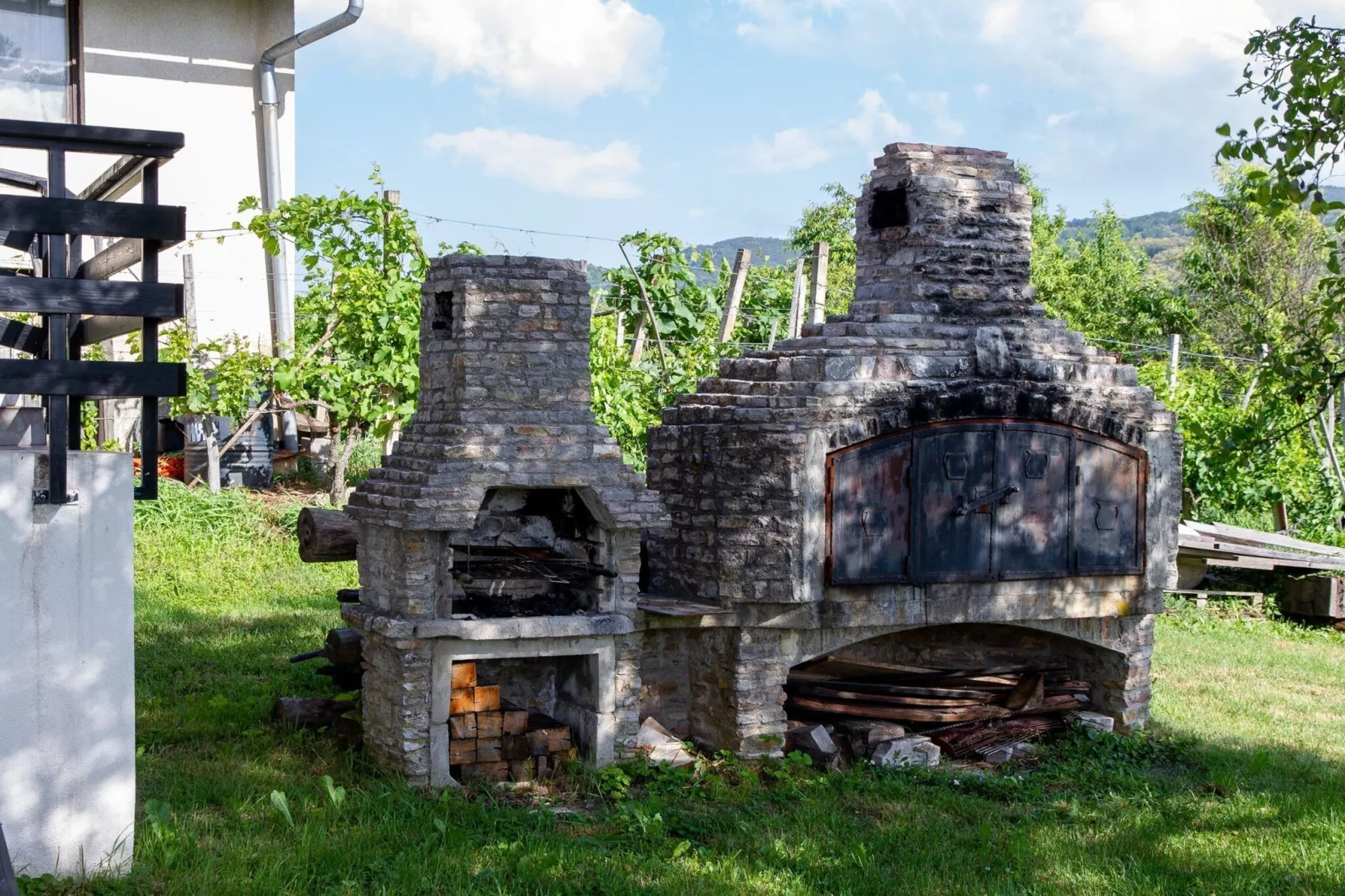 Hillside Haven Holiday Home with Sauna and Hot-Tub - One Bedroom Holiday Home with Sauna and Hot-Tub-Buitenlucht