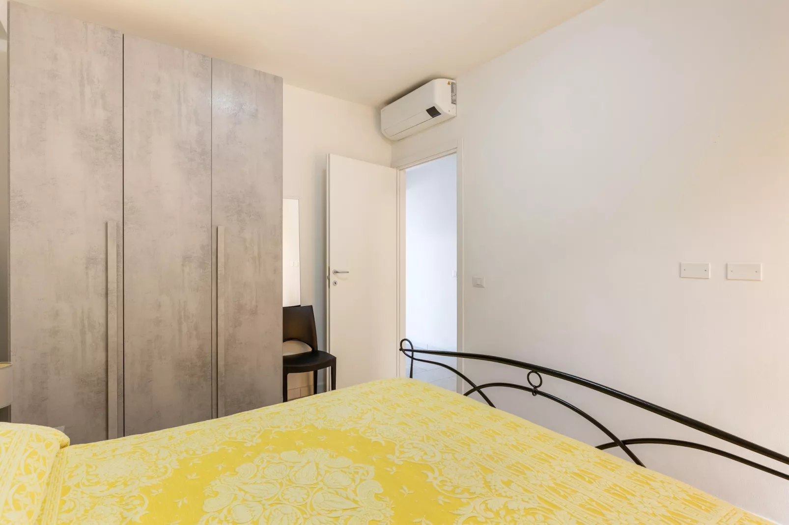 TRILO 1 LI RUSSI-Slaapkamer