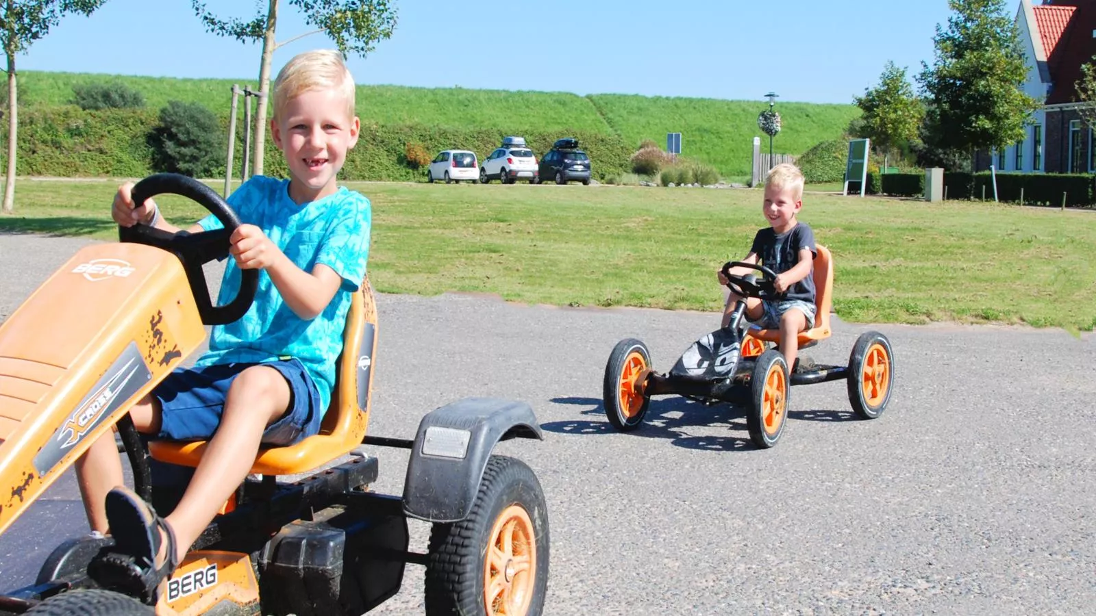 SeaLuxe Residence 27C-Parkfaciliteiten