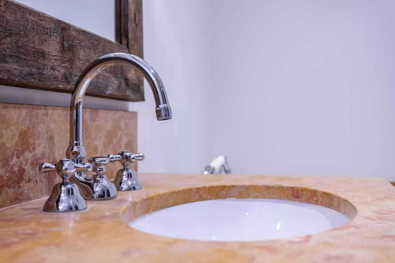 NL-48-CRISTAUX-Badkamer