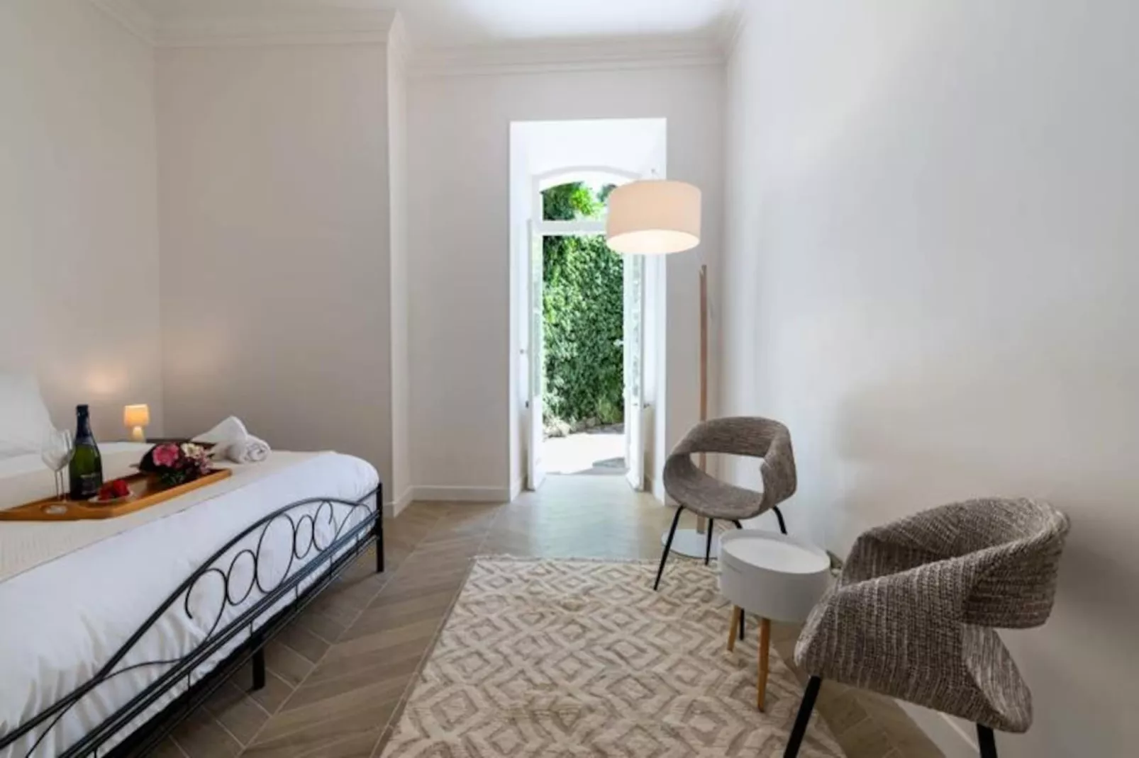 Résidence 4p Bourgeois Rez-de-jardin, Proche Croisette & Plages-Niet-getagd