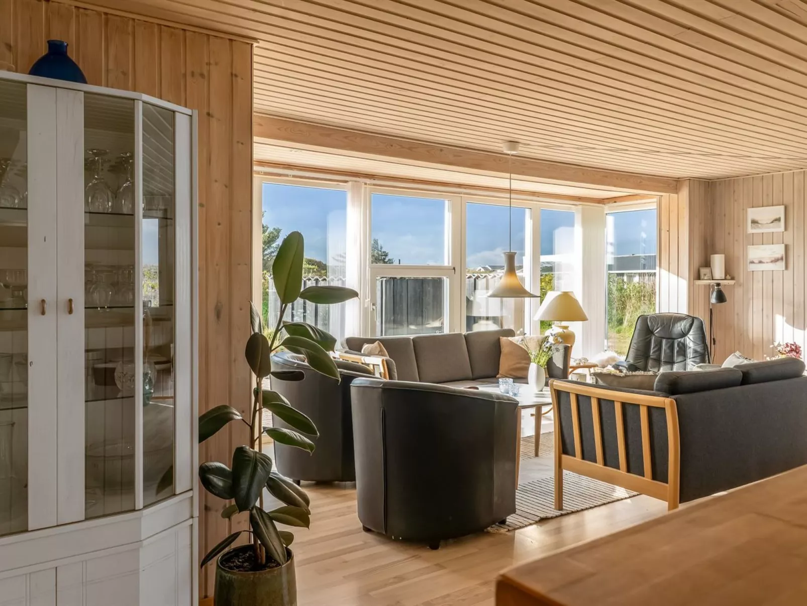 "Raadengaard" - 400m from the sea-Binnen