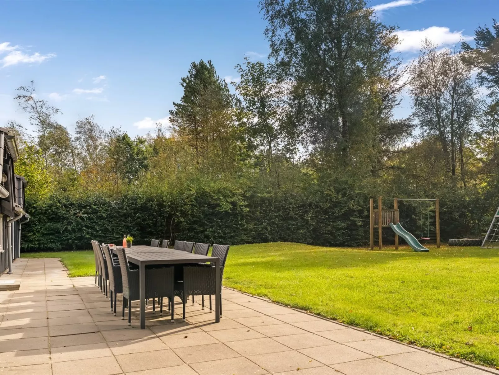 "Eisa" - 300m to the fjord-Buiten