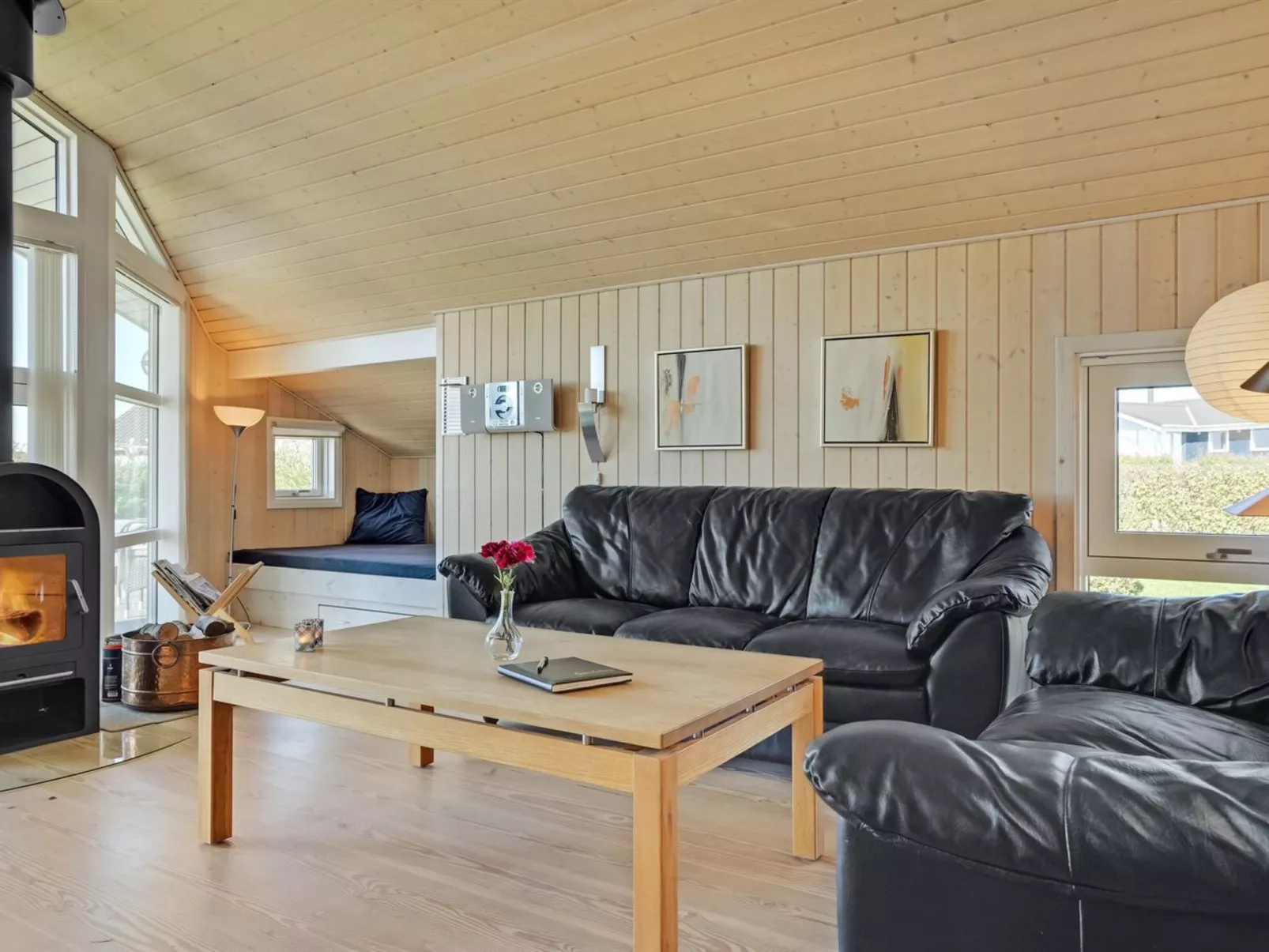 "Brynjolf" - 350m to the fjord-Binnen